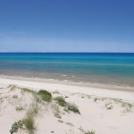 Trilo Beach Monte Nai Eksteriør bilde