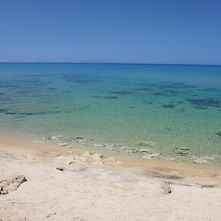 Trilo Beach Monte Nai Eksteriør bilde